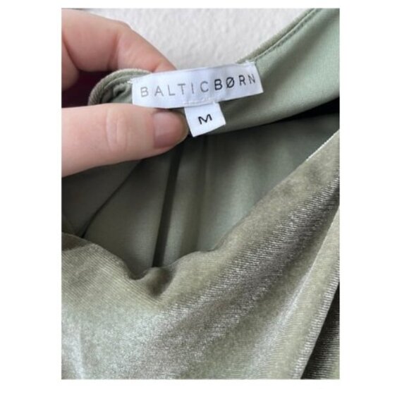 Baltic Born Sage Green One Shoulder Velvet Maxi Dress – Size Medium - Picture 5 of 9